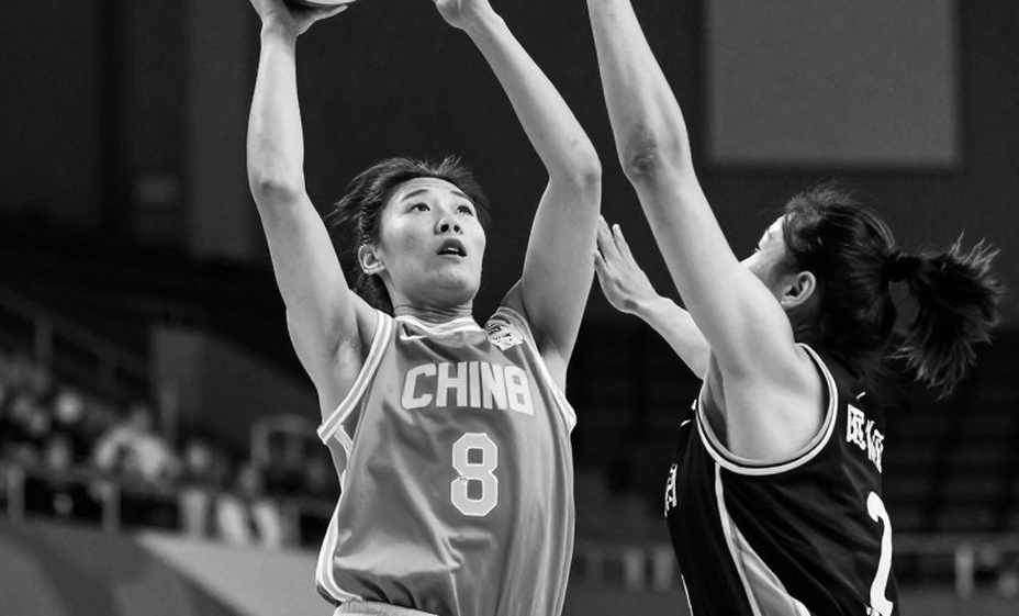 Thẻ đỏ 90+4: Khi thủ môn dâng cao và bài học việt vị cho U20 Việt Nam