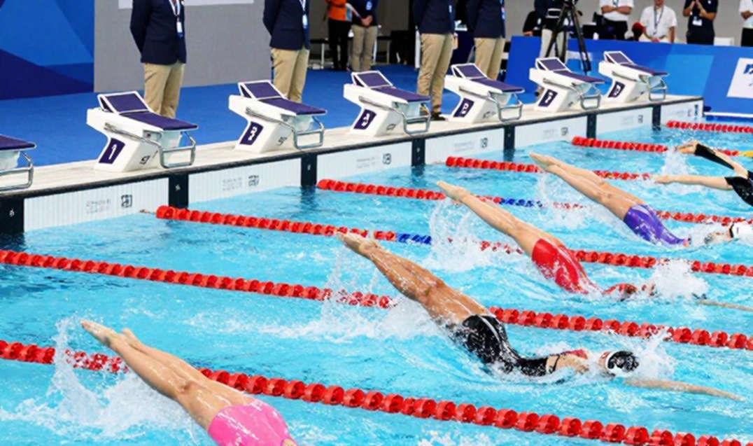 18,701 Spectators at Irvine: The Attraction Equation of American Swimming in the Olympic Cycle 18,701 Spectators at Irvine: The Attraction Equation of American Swimming in the Olympic Cycle