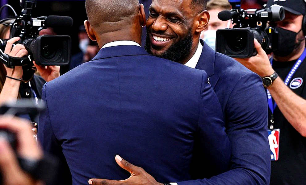 Clippers mất 5 lượt chọn vòng 1: Bản án tử hình tài chính hay cú sốc tái cấu trúc? Clippers mất 5 lượt chọn vòng 1: Bản án tử hình tài chính hay cú sốc tái cấu trúc?